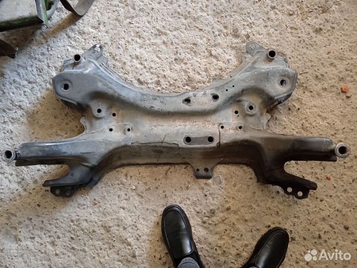 Подрамник передний тойота рав 4 40 5120112442