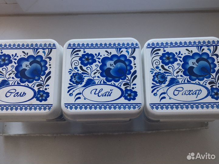 Пластиковые контейнеры для сыпучих