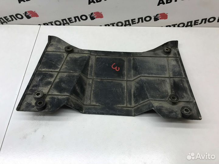 Накладка двигателя Suzuki Grand Vitara 3TD62 2002г