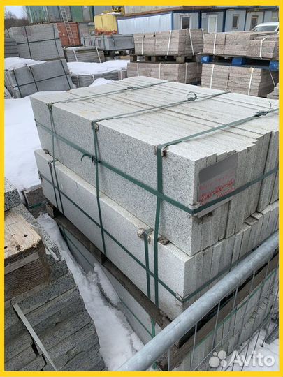 Керамзитобетонный блок полнотелый