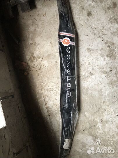 Дефлектор капота Skoda octavia