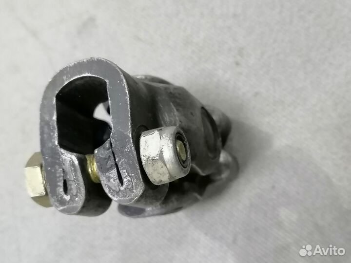 Рулевой карданчик Volvo 343 1984-1991