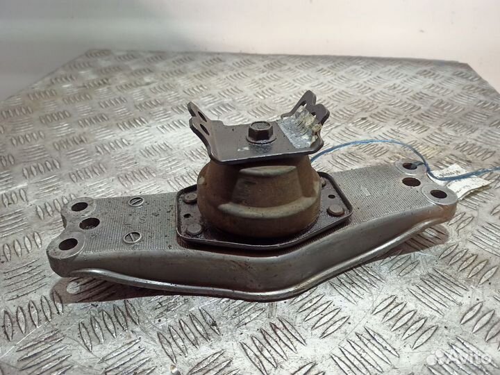 Кронштейн кпп Lexus LS 460