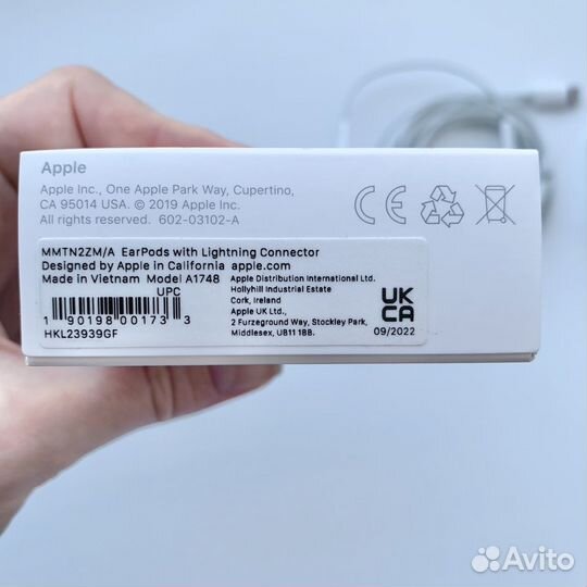 Наушники Apple EarPods Lightning