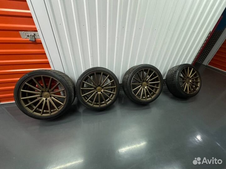 Комплект колес R20 Vossen VFS-2