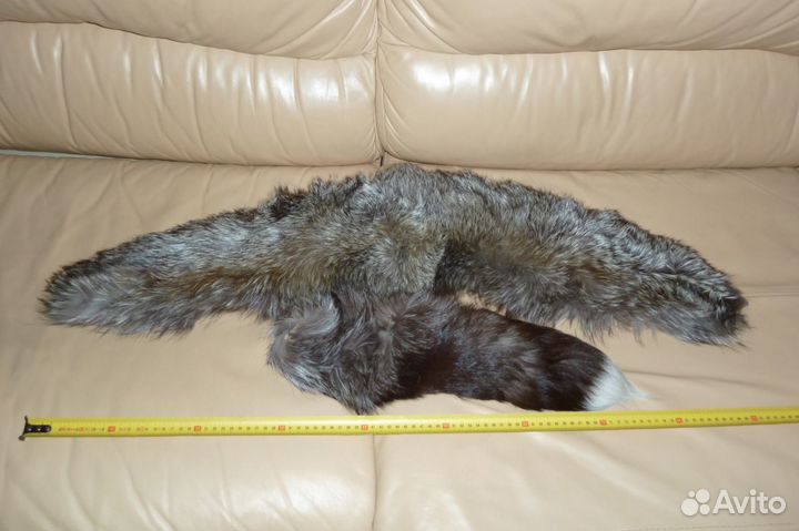 Меховой воротник из чернобурки и хвост