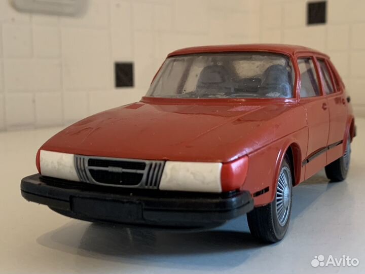 Машинка игрушка saab раритет советских времён