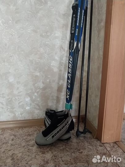 Лыжи беговые, ботинки, палки