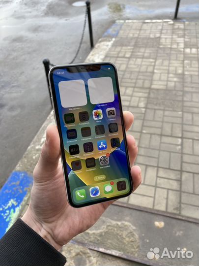 iPhone X, 256 ГБ