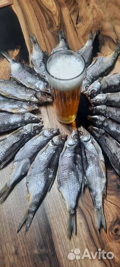 Жирненькая икряная сорожка и чехонь