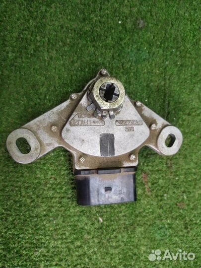 Механизм переключения передач Volkswagen Polo