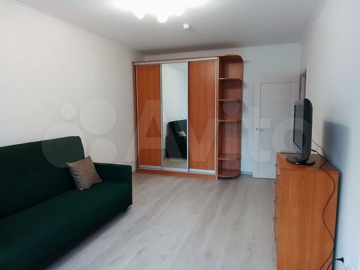 2-к. квартира, 60 м², 7/33 эт.