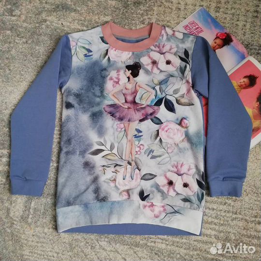 Свитшот ручной работы(новый)