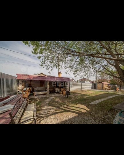 Коттедж 200 м² на участке 8 сот.