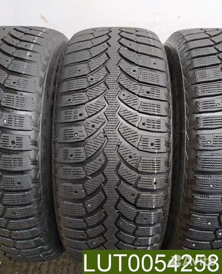 Bridgestone Blizzak Spike-01 285/60 R18 116T