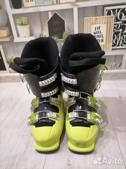 Горнолыжные ботинки детские