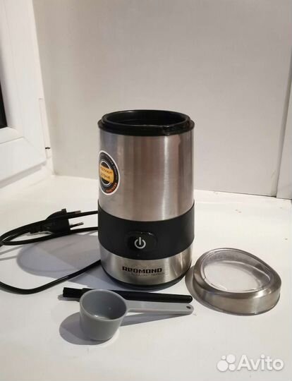 Кофемолка Redmond RCG-M1606