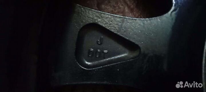 Литые диски R16 на камри с зимней резиной Пирелли