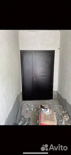 Дверь входная уличная