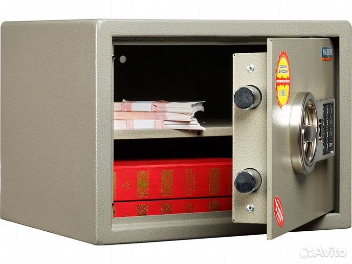 Сейф с электронным замком