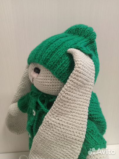 Вязаные игрушки зайчик