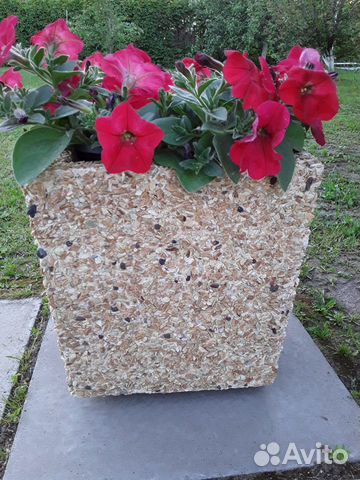 Вазон уличный для цветов