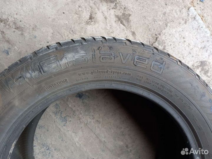 Gislaved NordFrost 100 235/55 R17
