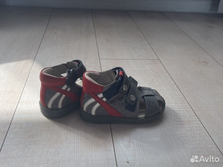 Сандали elegami