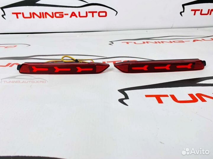 Катафоты в задний бампер Toyota Camry 50 S1195