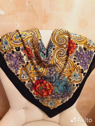Платок натуральный шелк винтаж СССР