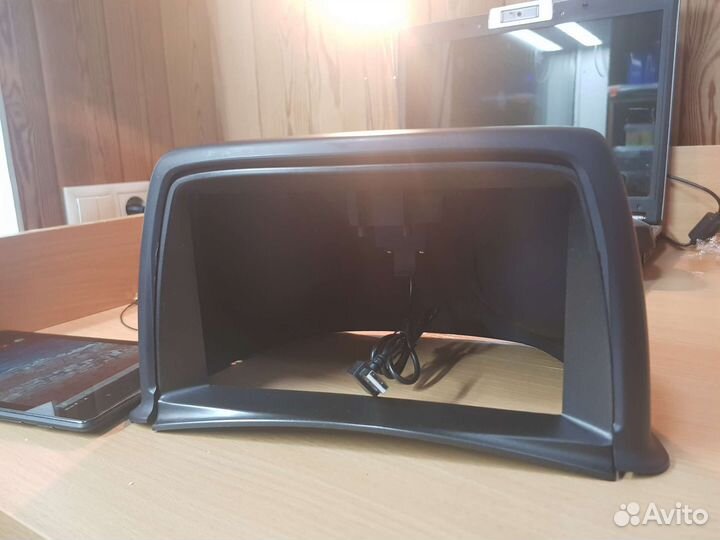 Кожух рамка горб для навигатора hyundai starex H1