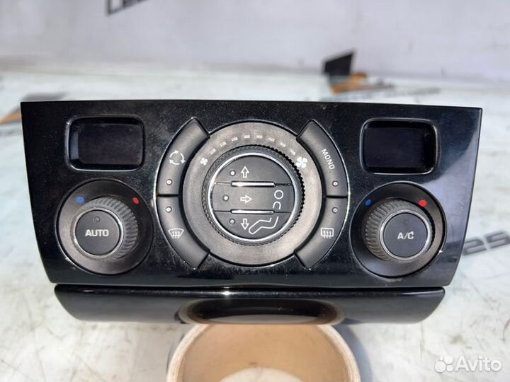 Блок управления климат-контролем Peugeot 308Sw