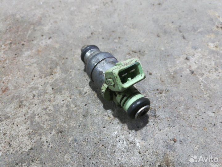 Форсунка топливная Daewoo Nexia N100