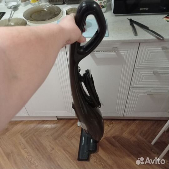 Вертикальный пылесос