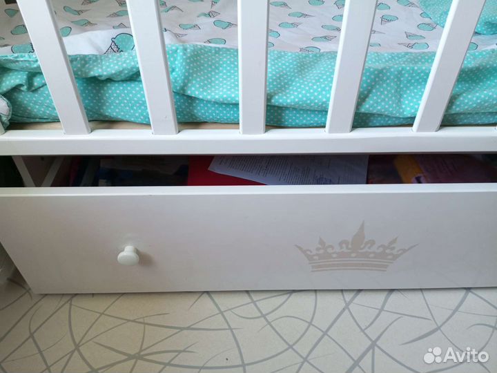 Детская кроватка