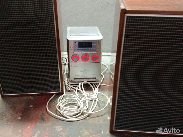 Музыкальный центр