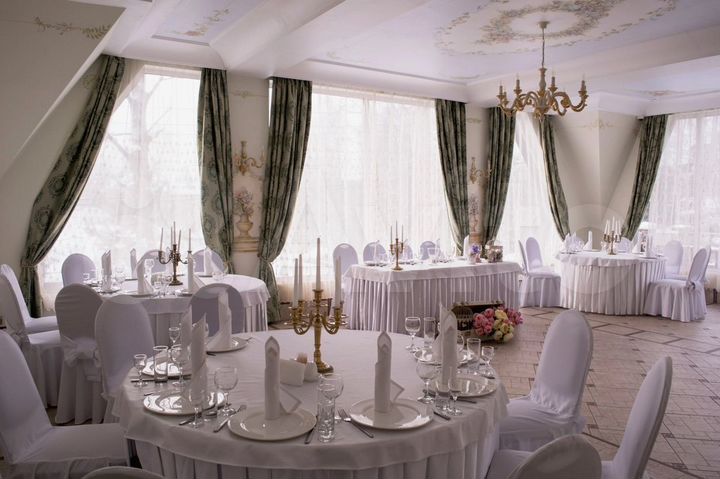 Коттедж 500 м² на участке 10 сот.