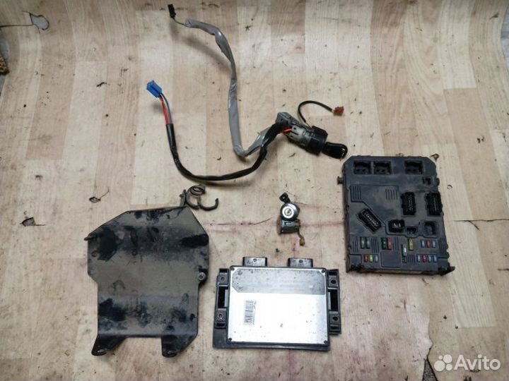 Блок управления двигателем эбу Citroen Berlingo