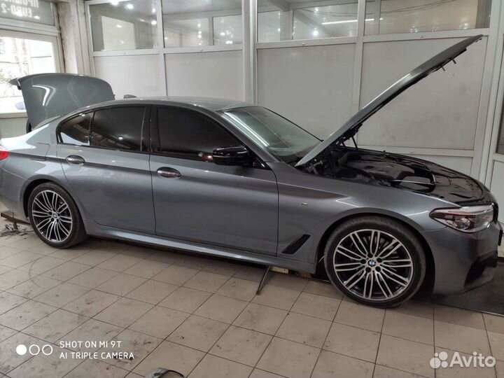 Помощник автослесаря