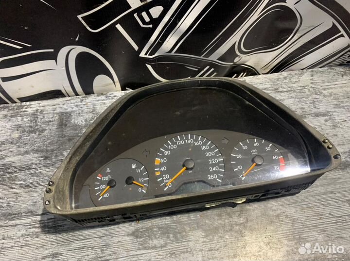 Панель приборов mercedes-benz W210
