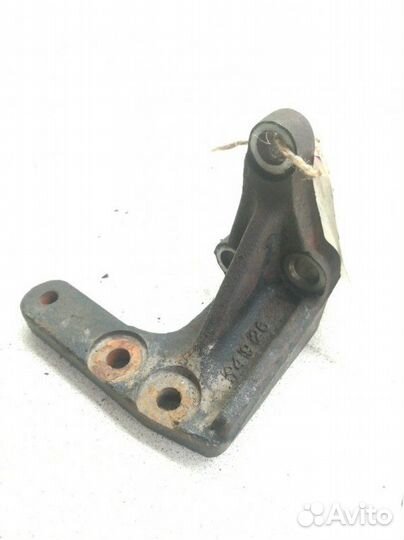 Опора двигателя Toyota Camry SV30 4SFE