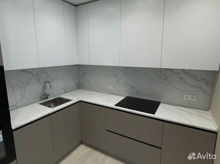 Встроенная кухня на заказ