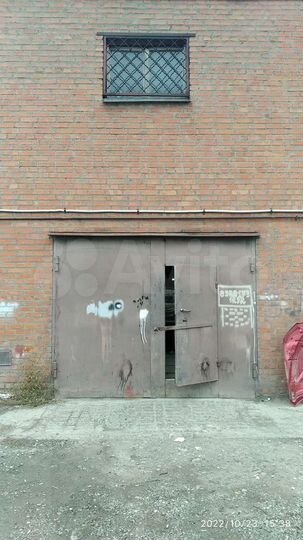 Гараж, > 30 м²