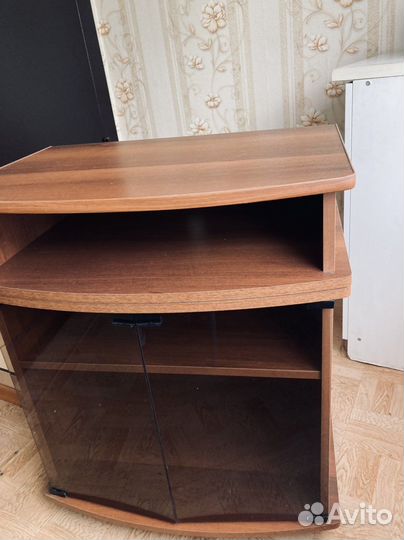 Тумба под телевизор