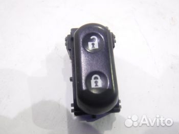 Кнопка центрального замка