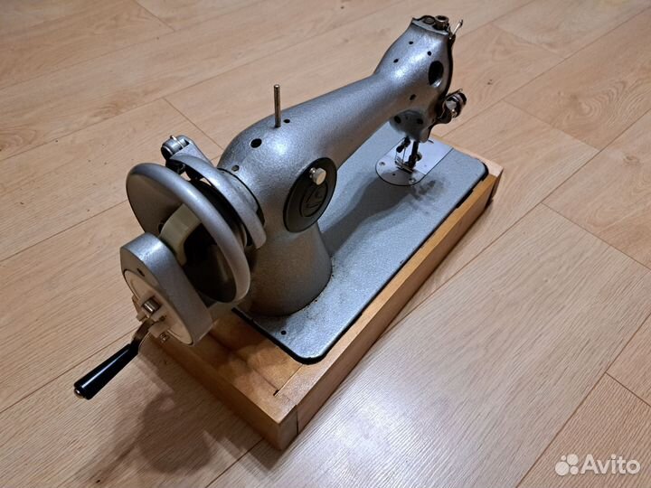 Швейная машинка