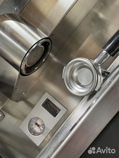 Кофемашина Симонелли 3групная