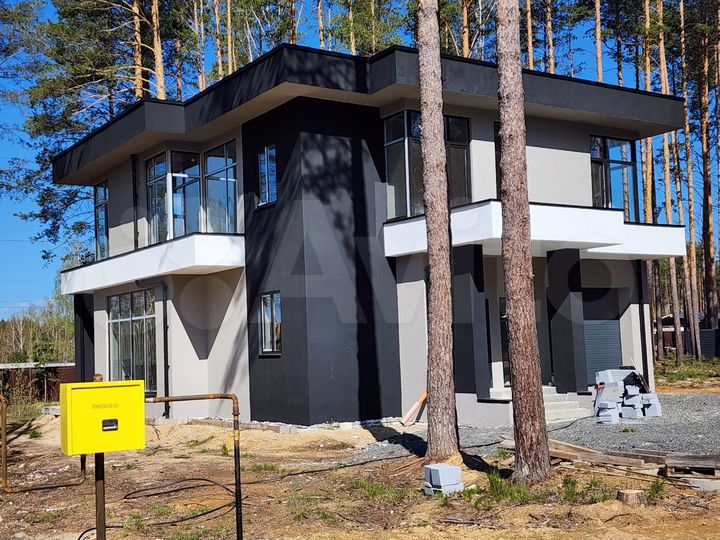 Дом 265 м² на участке 11,5 сот.