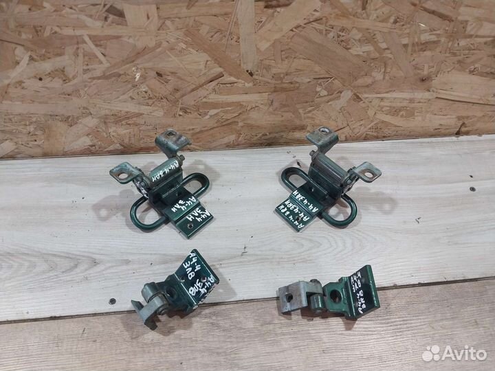 Петля двери задняя Audi A4 B5