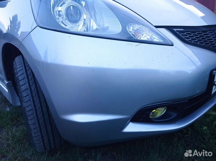 Передний бампер Honda Fit GE